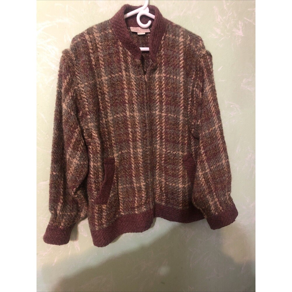 Boyne Valley Weavers Size Med-Ireland Wool Sweater- Full Zip * Rare Find*